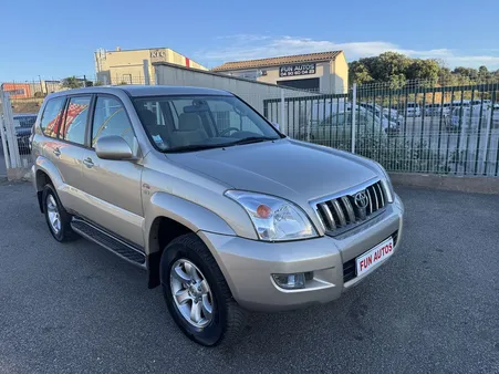 Toyota LAND CRUISER 165 D-4D VXV 5P