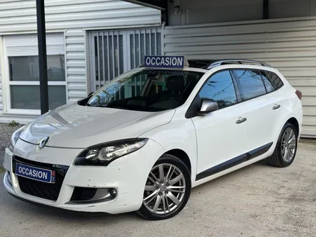 Renault Mégane III 1.9 Dci 130cv GT LINE break kit distribution neuf kit embrayage + volant moteur neuf