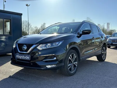 NISSAN QASHQAI 1.5 dCi 115 DCT7 N-Connecta / TOIT PANORAMIQUE