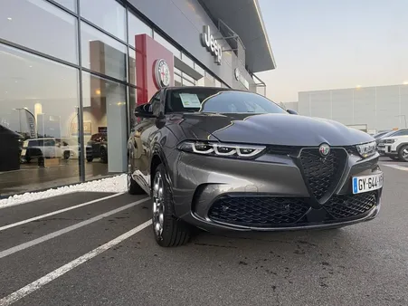 Alfa Romeo Tonale 1.3 Hybride Rechargeable PHEV 280ch AT6 e-Q4 Sprint 5p