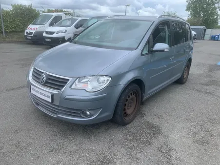 Volkswagen Touran II 1.9 TDI 105 7 PLACE PROBLEME MOTEUR REF01