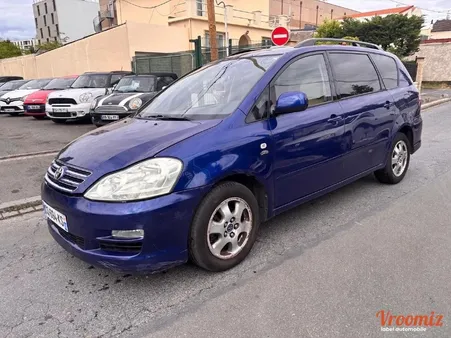 Toyota Avensis Verso POUR EXPORT - 2.0 D4D - 115 cv -Cuir- 7 places -Roule tout les jours