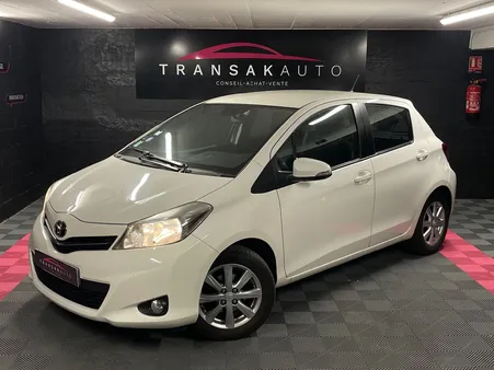 TOYOTA YARIS 100 VVT-i Lounge/ EMBRAYAGE FAIT