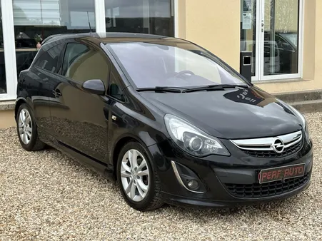 Opel corsa 1.7 cdti - 130 pack opc - volant et siege chauffant