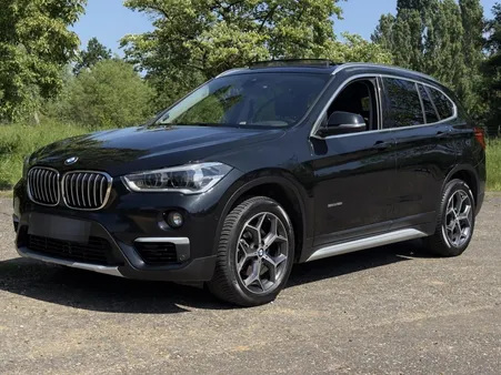BMW X1 sDrive 18i xLine - Origine France -Toit Ouvrant - Tête Haute - Régulateur - Full Entretiens
