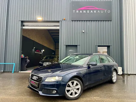 AUDI A4 AVANT V6 3.2 FSI 265 Quattro Ambition Luxe Tiptronic A / Attelage / Vidange de boite / 3ème main / Suivi