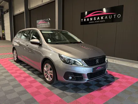 PEUGEOT 308 SW BlueHDi 100CV BVM6 Style = CARPLAY+ ATTELAGE + CLIM AUTO + RÉGULATEUR/LIMITEUR
