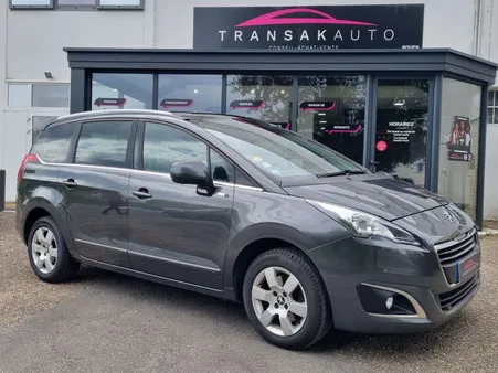 PEUGEOT 5008 1.6 BlueHDi 120ch SS EAT6 Style / PREMIERE MAIN / ENTRETIEN COMPLET / DISTRIBUTION FAITE 2026 / ATTE