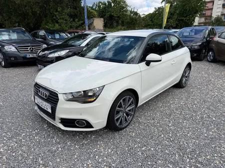 Audi A1 1.6 TDI 105ch AMBITION LUXE GPS/RADAR AV AR/CLIM AUTO/FEUX AUTO