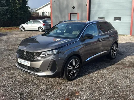 PEUGEOT 3008 Plug-in hybrid 225 gt e-eat8