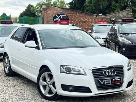 Audi a3 1.6 tdi 105 ch ( 8p ) / gps / clim / régulateur / xénon / cuir / jante / entretenu / phase 2 / garantie