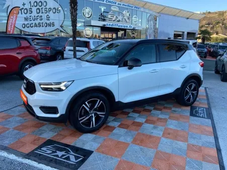 Volvo XC40 2.0 D3 150 R-DESIGN