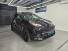 KIA Sportage Black Edition régulateur auto adaptatif / toit ouvrant panoramique / suivi constructeur / feux et essuis glace automatique / apple caplay & android auto / camera de recule et bip (av...