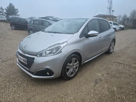 Peugeot 208 1.2 PureTech 82ch Style 5p Avec 98.600 kms