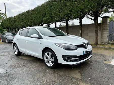 RENAULT MéganeIII Phase 3 Hatchback 1.2 TCe 16V eco2 115 cv | premier main