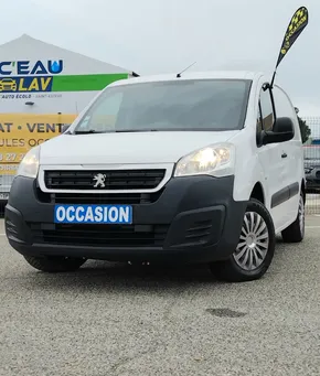 ✴️A SAISIR✴️ Peugeot partner fourgon standard 1.6 bluehdi 100 bvms premium 1ere main tva récupérable propre intérieure comme extérieurs