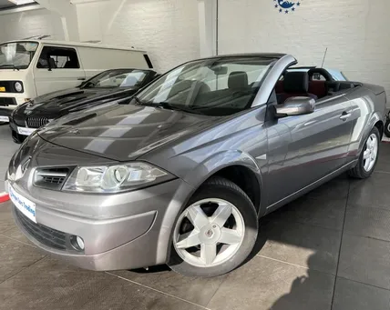 Renault Mégane CC CAB CABRIO EXCEPTION 1.6i 110CH CUIR 1ÈRE MAIN DISTRIBUTION OK GAR 12M