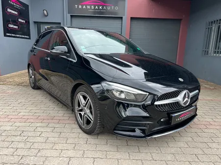 MERCEDES CLASSE B 180 7G-DCT AMG Line Edition / Toit Ouvrant Panoramique / Caméra de Recul / Système Audio Burmester