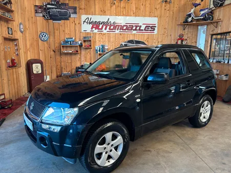 SUZUKI VITARA 1.6 L 105 CV 4X4 / 3 PORTES / 154 213 KILOMÈTRES / 2 eme main