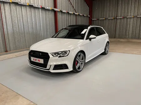 AUDI S3 Sportback 2.0 TFSI 300cv QUATTRO, B&O, Virtual, Matrix, ACC, DCC, Sièges F1, Toit ouvrant, Pack Carbone, Première main, PAS DE MALUS