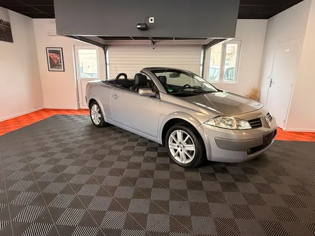 RENAULT MEGANE II CAB 1.6i 16v DYNAMIQUE 1er main