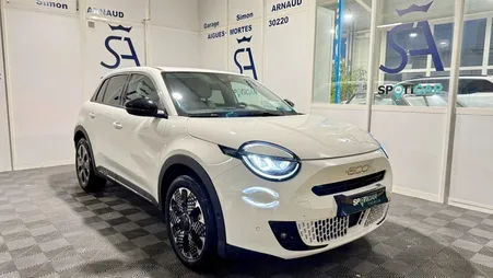 Fiat 600 T-Gen 3 1.2 Hybrid 110 DCT6 La Prima