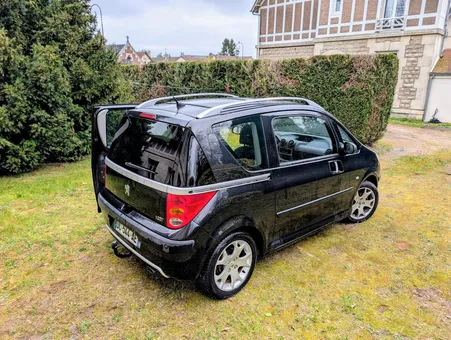 Peugeot 1007 1.4 hdi lion sporty pack