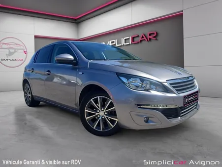 PEUGEOT 308 Série Spéciale Style *KIT DISTRI NEUF* 1.2 ESSENCE 110ch SS BVM5
