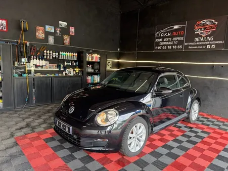 Volkswagen Beetle 1.2 Ess. 105 cv. 3 portes 4 places