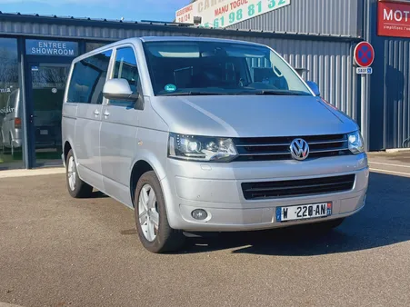Rare Multivan Highline avec moteur 140 cv, historique d'entretien, kms certifiés..