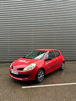 RENAULT CLIO III 1.5 dci 85 ch