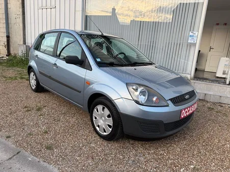 Ford Fiesta 1.3 i 70 ch Ambiente 63000 km 1ère Main