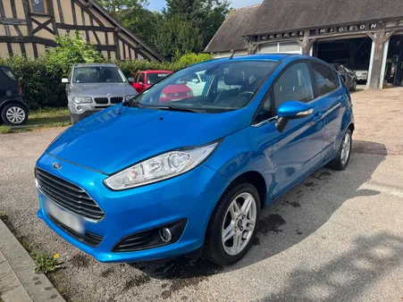 Ford fiesta titanium 1.6 tdci 95 – 1ère main – clim auto – révisée – garantie
