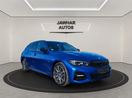 BMW Série 3 Touring 330e 292ch M Sport BVA8 | Caméra • CarPlay • Alcantara • Hybride rechargeable