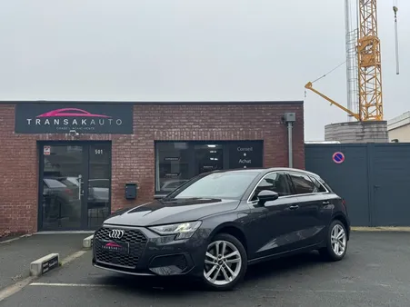 AUDI A3 SPORTBACK 40 TFSIe 204 S tronic 6 Design / Apple CarPlay / Sièges chauffants / Camèra de recul