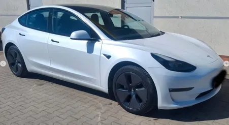 TESLA MODEL 3 Long Range Dual AWD 79 kWh | Autopilot • Premium Audio • 498ch • Configuration recherchée