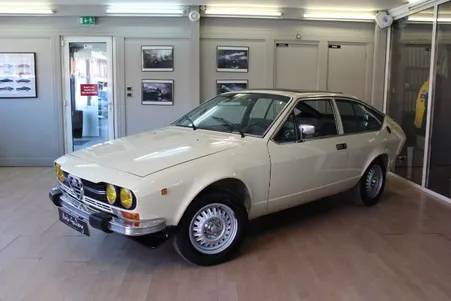 Alfa romeo gtv 2.0 "Inox"