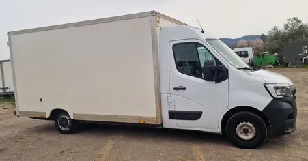 Renault master iv planche cabine boite auto caisse 20m3 porte rampe de 2020 climatise pret a travailler 8 750 HT