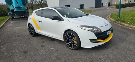 RENAULT Megane III RS 250 CV CT OK DISTRI EMBRAYAGE EFFECTUE