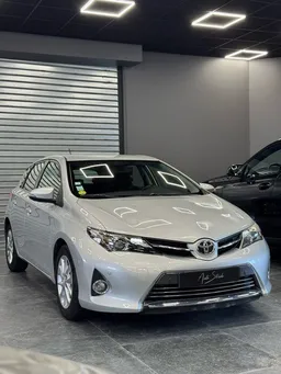 Toyota Auris D4D 90 cv Dynamic - Garantie 12 mois