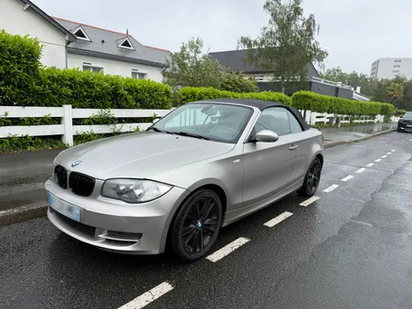 BMW 120i Cabriolet boite auto 170cv
