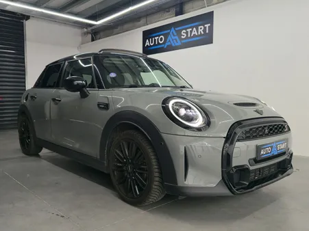 MINI Mini Cooper S - 176ch. *Edition CAMDEM* Toit Pano. Ouvrant / LED Ambiant intérieur / Entretien suivi et à jour BMW MINI