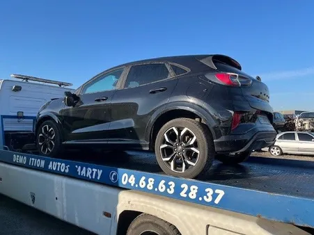 FORD PUMA accidentée