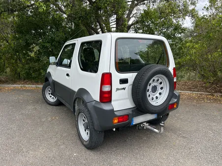 Suzuki Jimny 4x4 II 1.3 VVT 85cv JX 4 Places Clim / Attelage / 80 400 kms - Livraison France&Corse