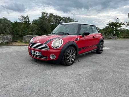 Mini Cooper Hatch 1.6i 122Ch