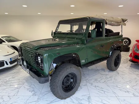 Land Rover Defender 90 TD5 122 chevaux BACHE / RECARO