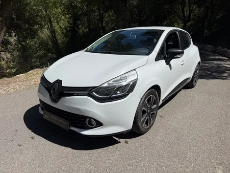 Clio 4 75ch Essence – Clim – Propre – Prête à rouler
