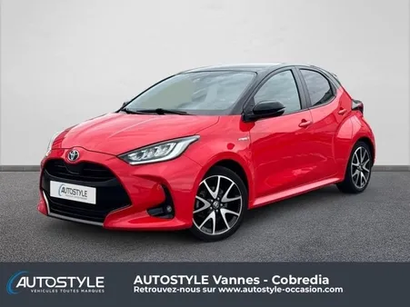 Toyota Yaris 116h Première 5p