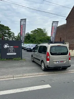 Peugeot Partner 1.6 HDI 90 CH / EMBRAYAGE NEUF / CLIM / Révisé garantie