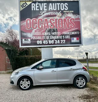 PEUGEOT 208 1.6 BLUEHDI 100 CH FINITION STYLE 01/2018 121756 KM 10990e GARANTIE 6 MOIS TOTALE POSSIBILITÉ D'EXTENSION DE GARANTIE DE 48 MOIS REPRISE / FINANCEMENT POSSIBLE